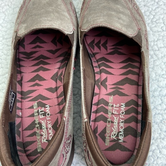 Skechers Relax Fit Slip On Loafers Women, 9.5 - Picture 7 of 13